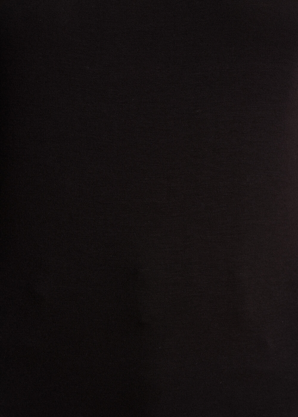 Top noir à bretelles