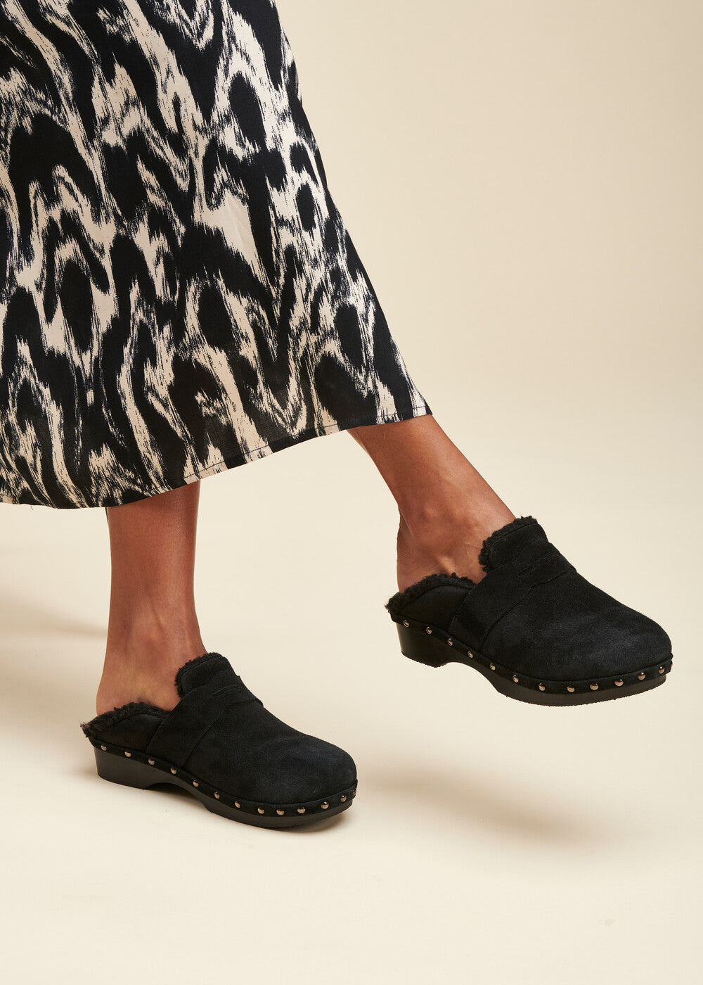 Sabots en croûte de cuir