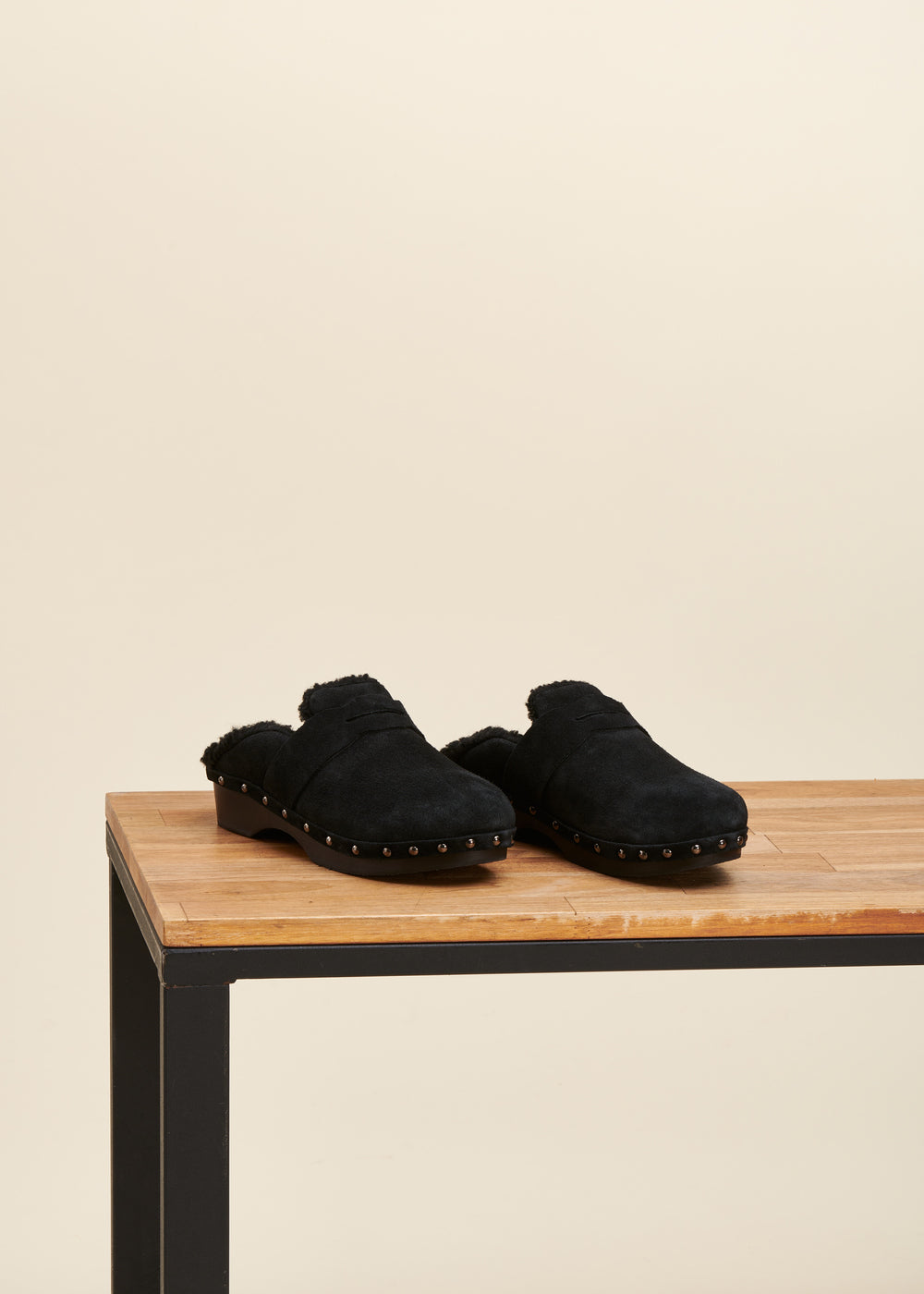 Sabots en croûte de cuir