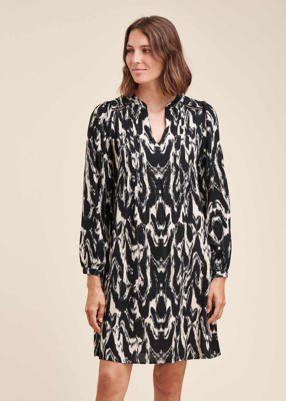 Robe courte à imprimé tachiste en viscose Ecovero