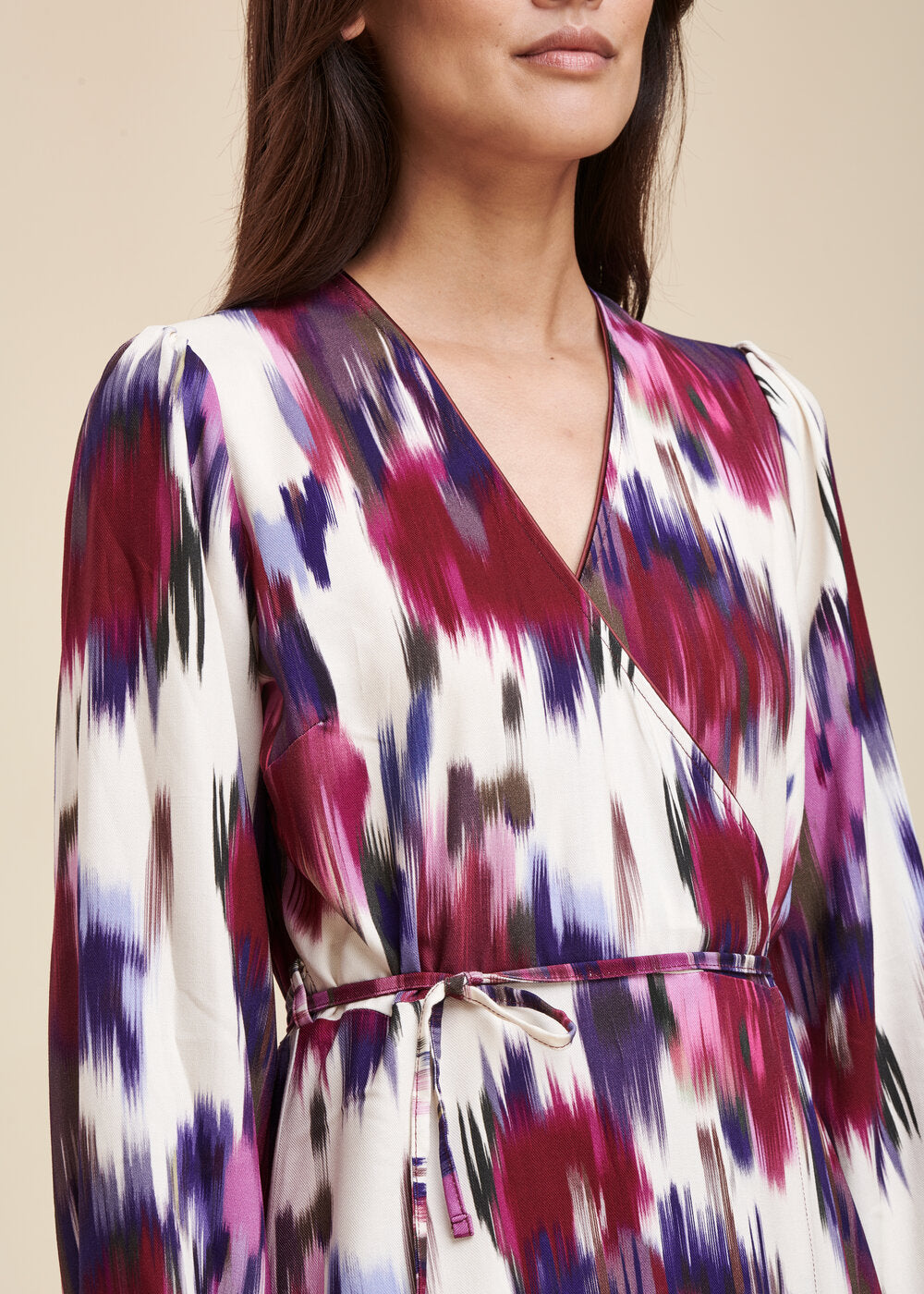 Robe portefeuille longue à imprimé fleuri en viscose Ecovero