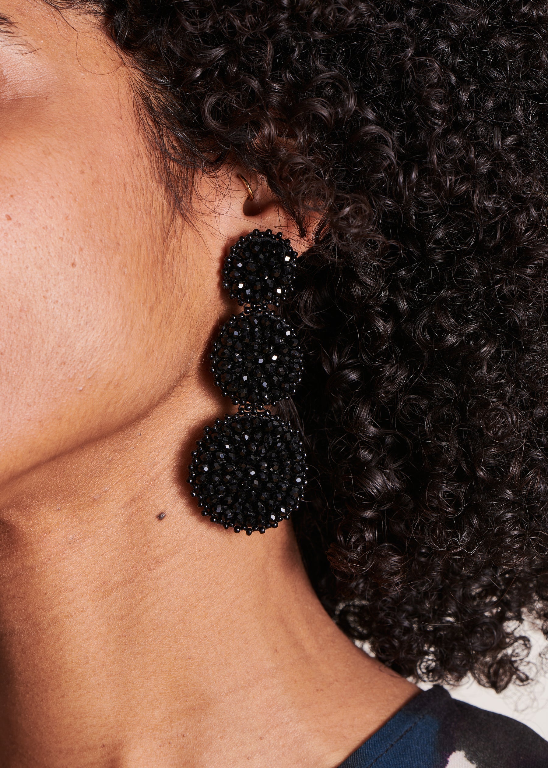 Boucles d'oreilles longues noires
