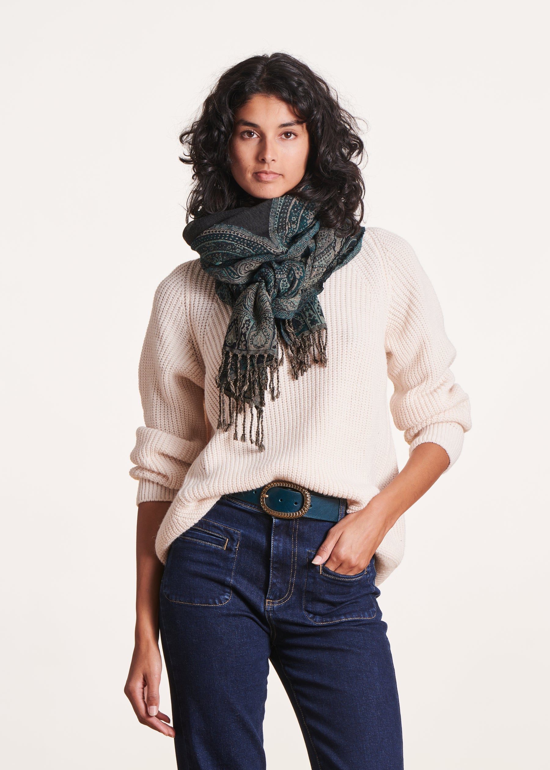 Écharpe bleue en jacquard