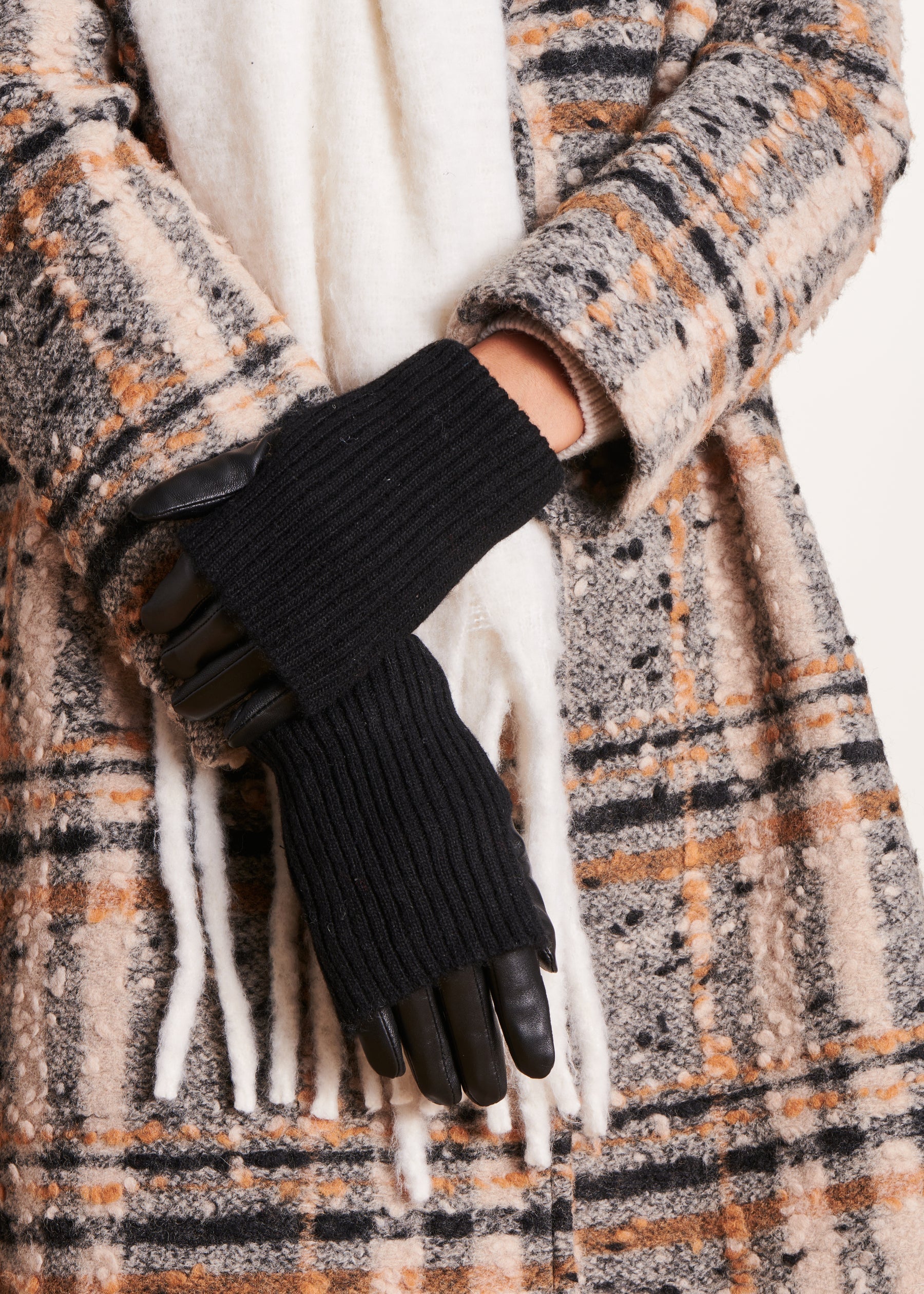 Gants noirs en laine et cuir