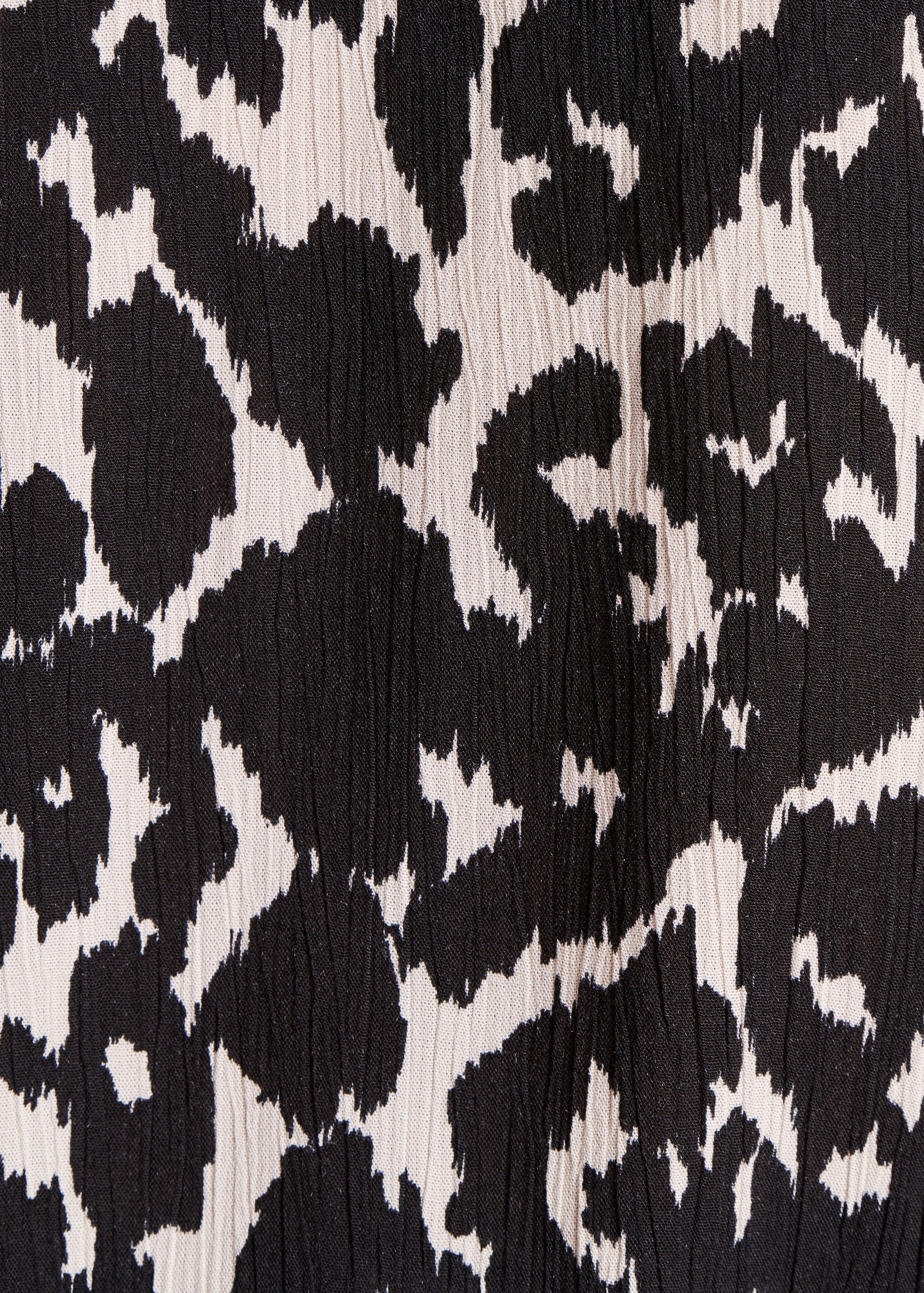 Chemise ample blanc et noir à imprimé léopard