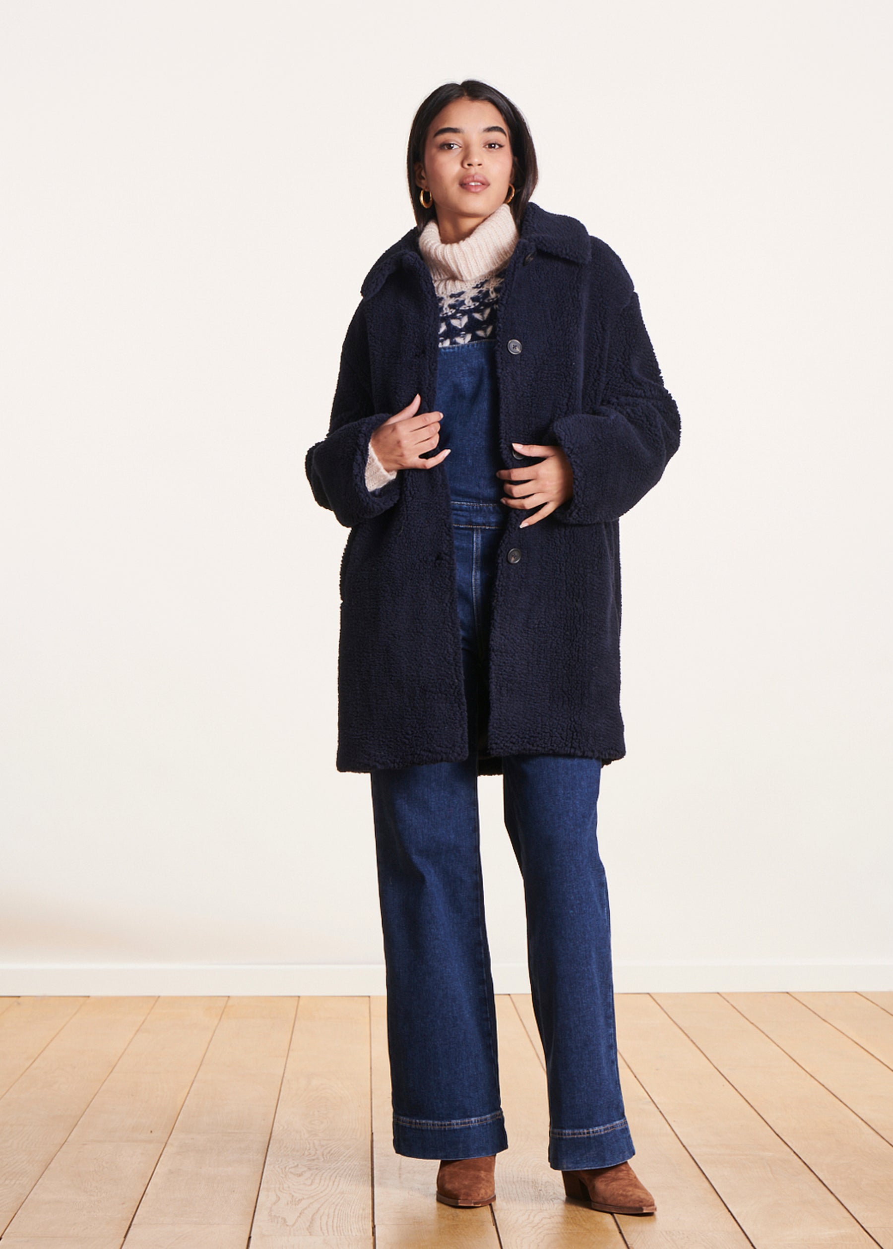 Manteau mi-long bleu marine col chemise