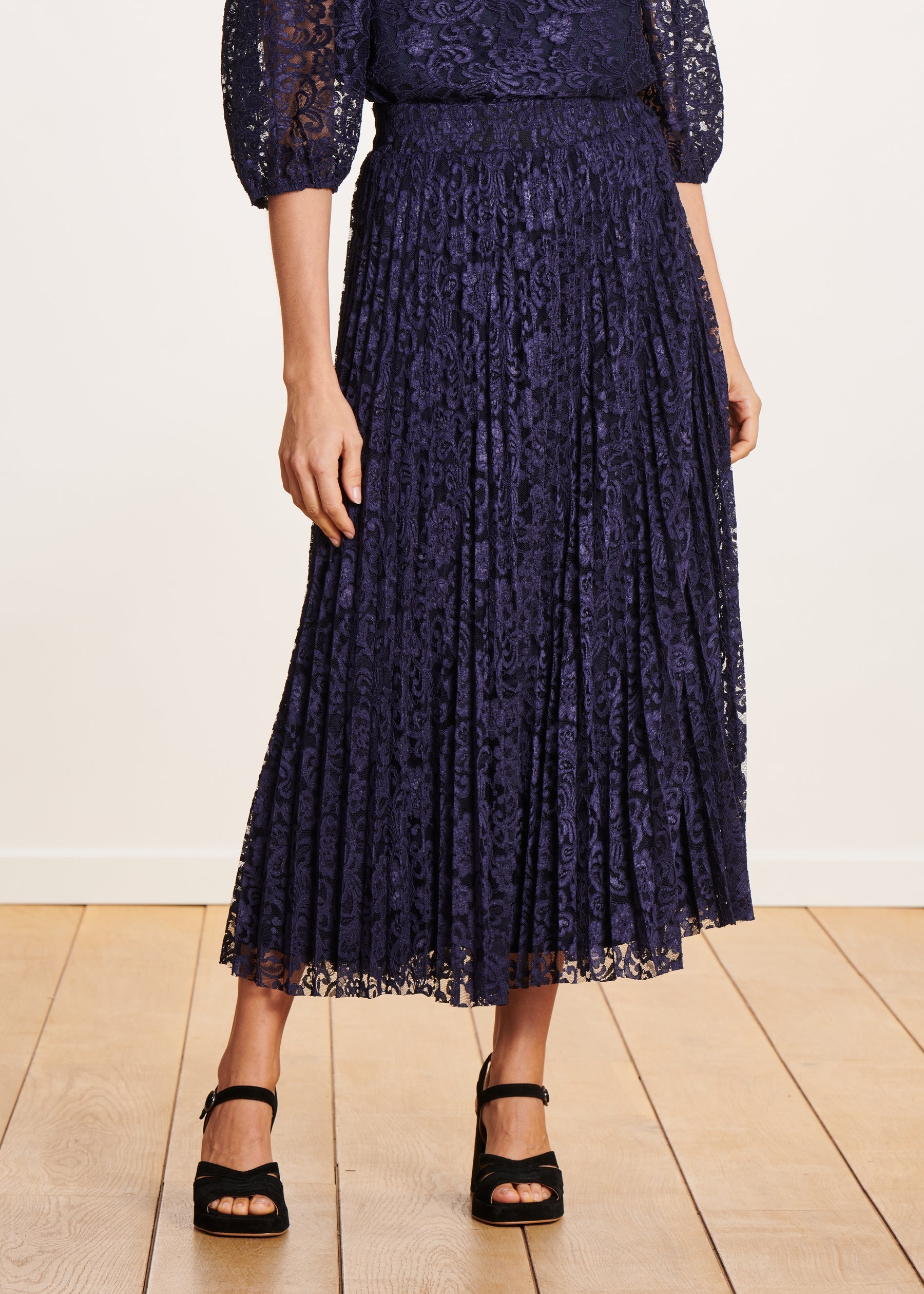 Jupe midi plissée bleu marine