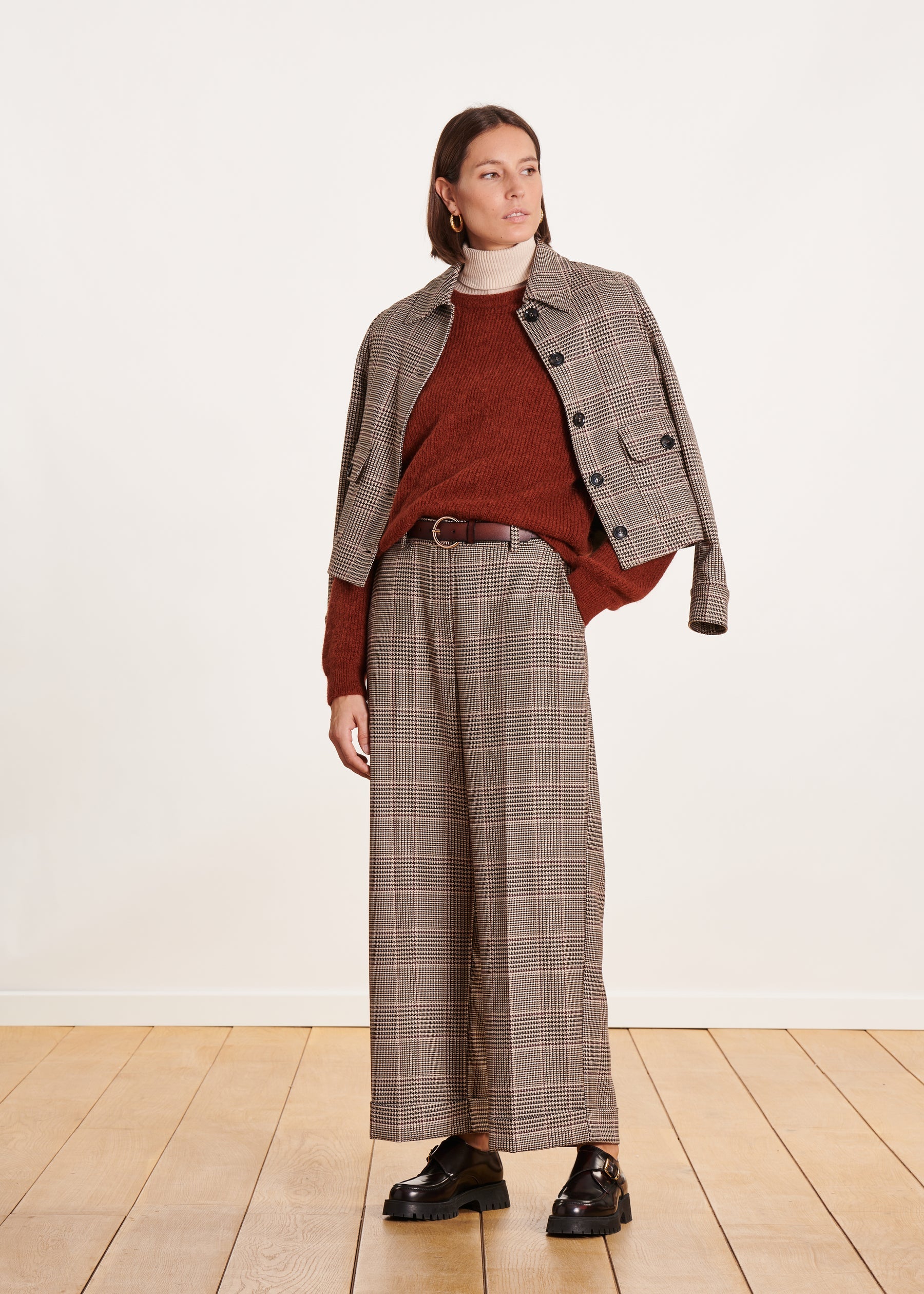 Pantalon marron 7/8ème à carreaux