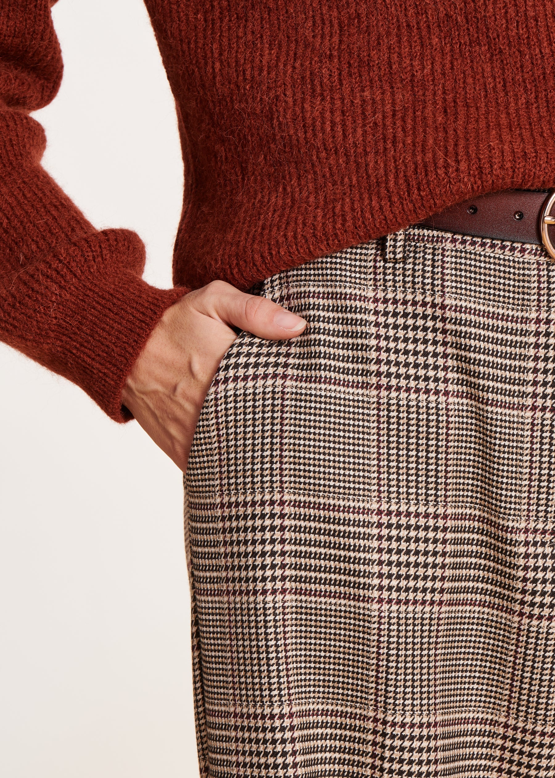 Pantalon marron 7/8ème à carreaux