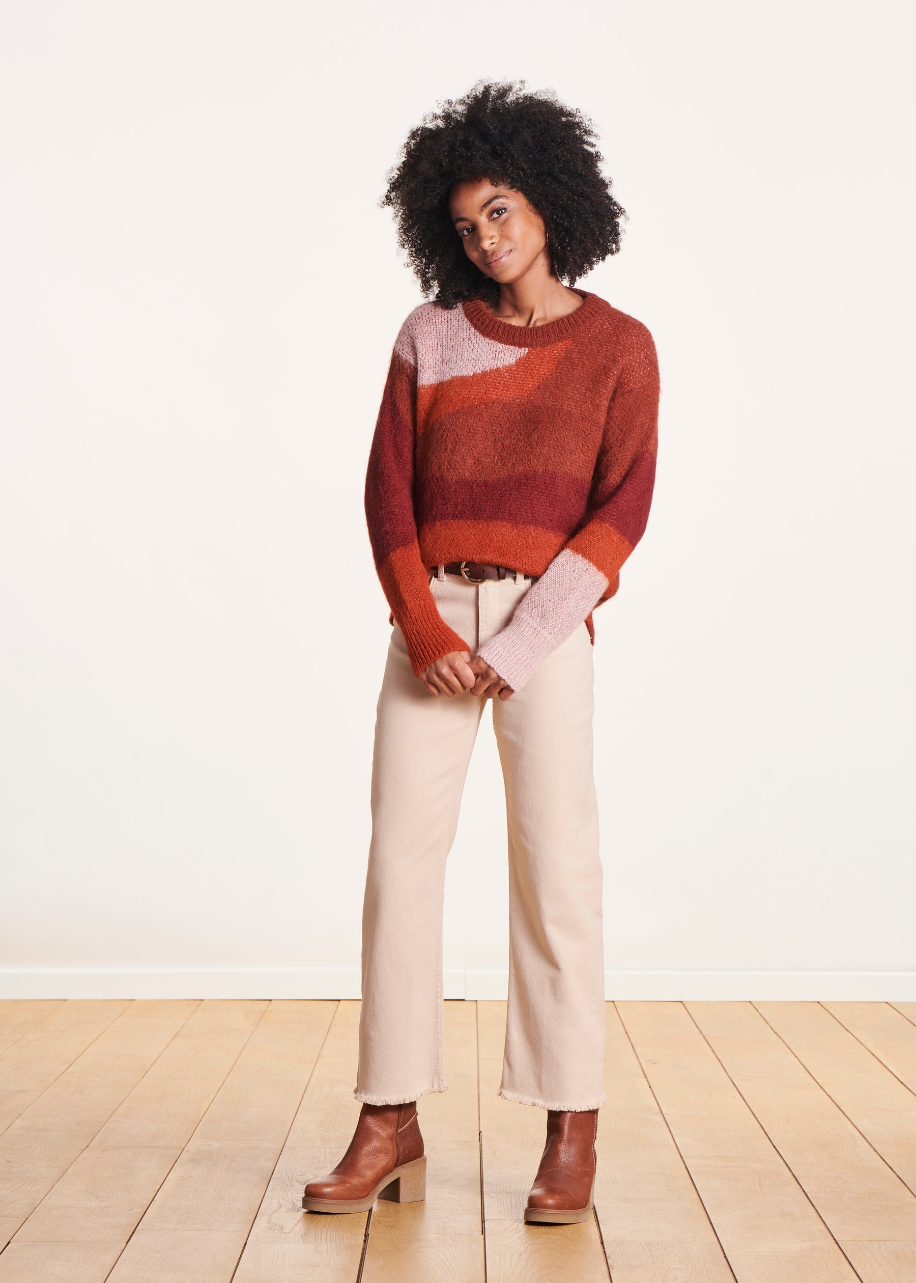 Pull droit terracotta en jacquard encolure ronde