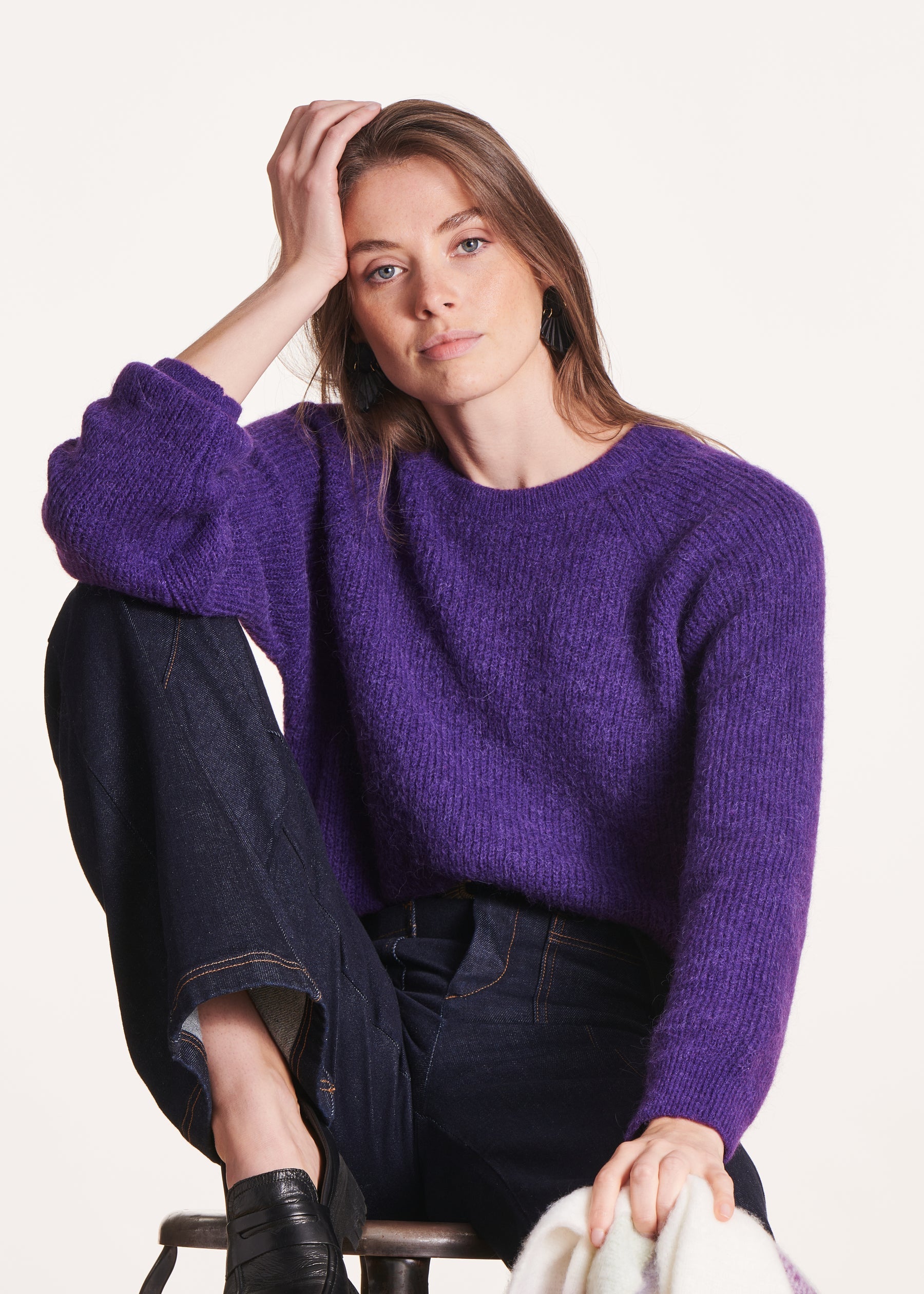 Pull violet droit col rond