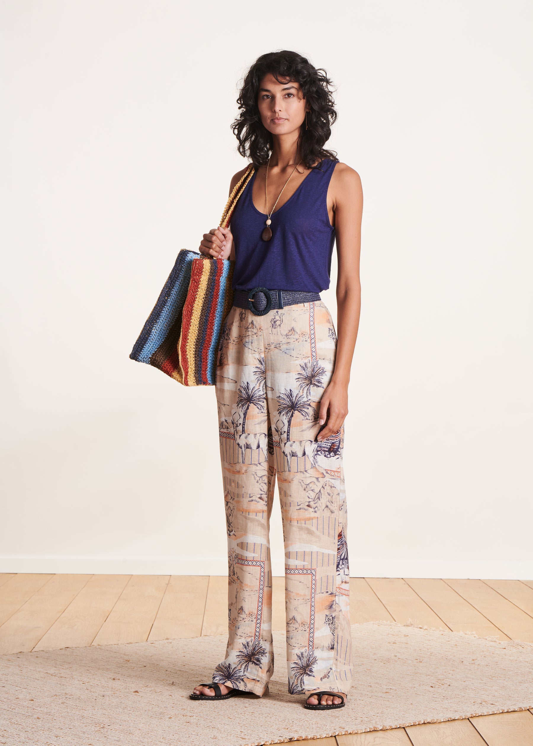 Débardeur bleu marine col U en lyocell lin