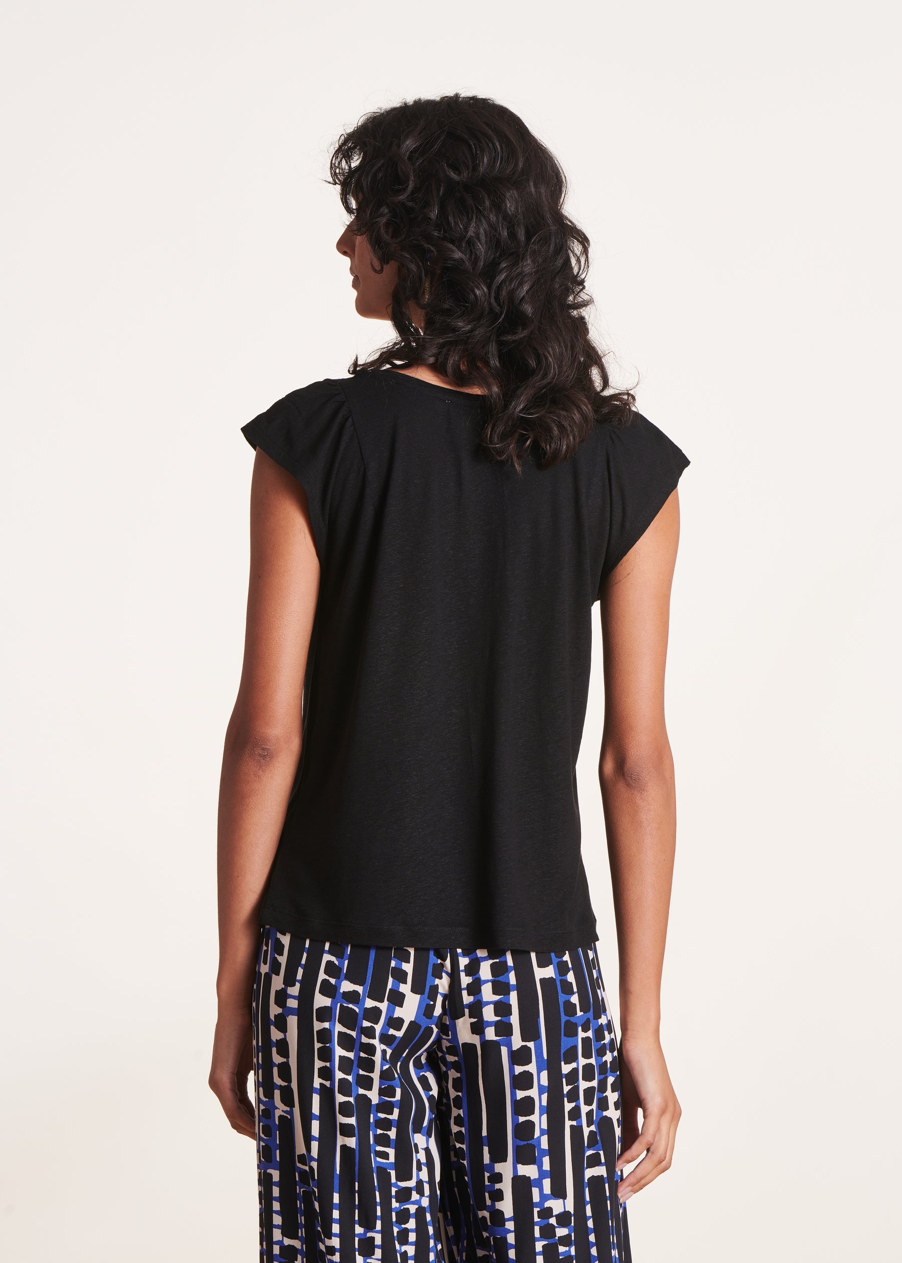 T-shirt ample noir manches courtes en lyocell lin