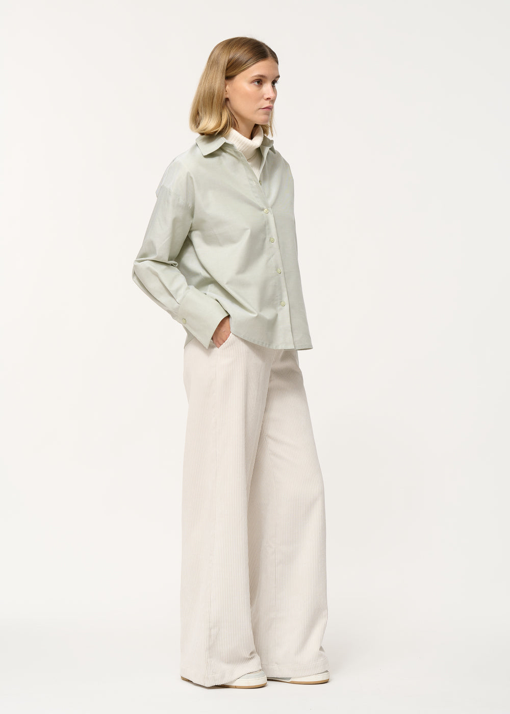Chemise oversize verte en coton à poignets retournables - VERVEINE#couleur_VERVEINE