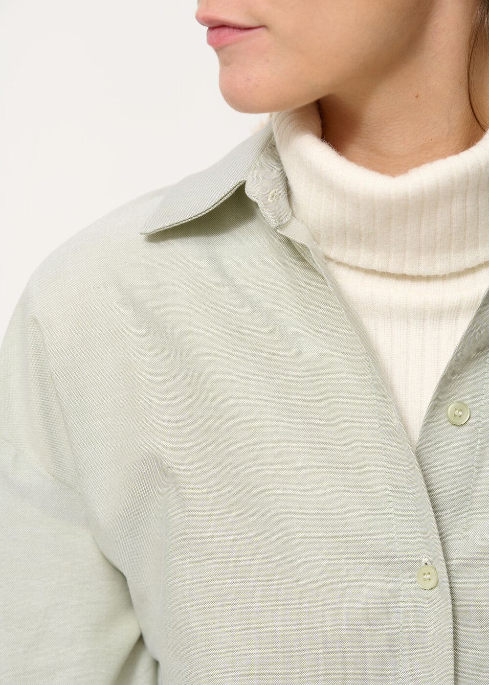 Chemise oversize verte en coton à poignets retournables - VERVEINE#couleur_VERVEINE