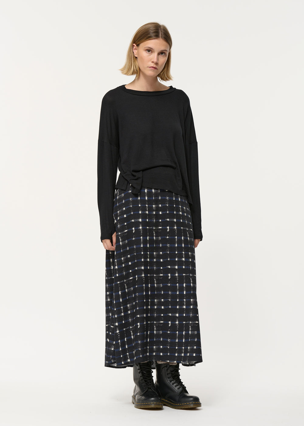 T-shirt noir large et court à manches longues