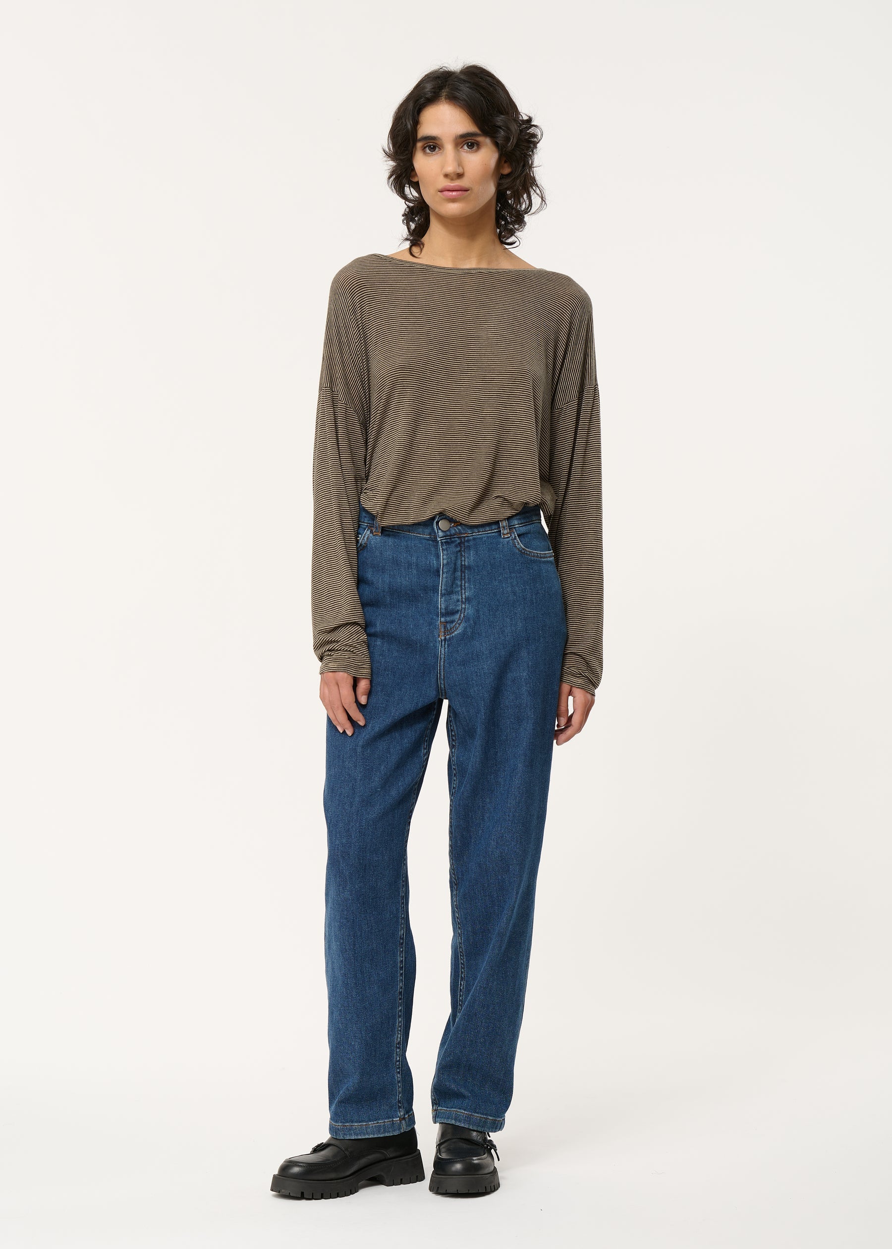 Jean mom bleu medium en coton biologique - MEDIUM#couleur_MEDIUM