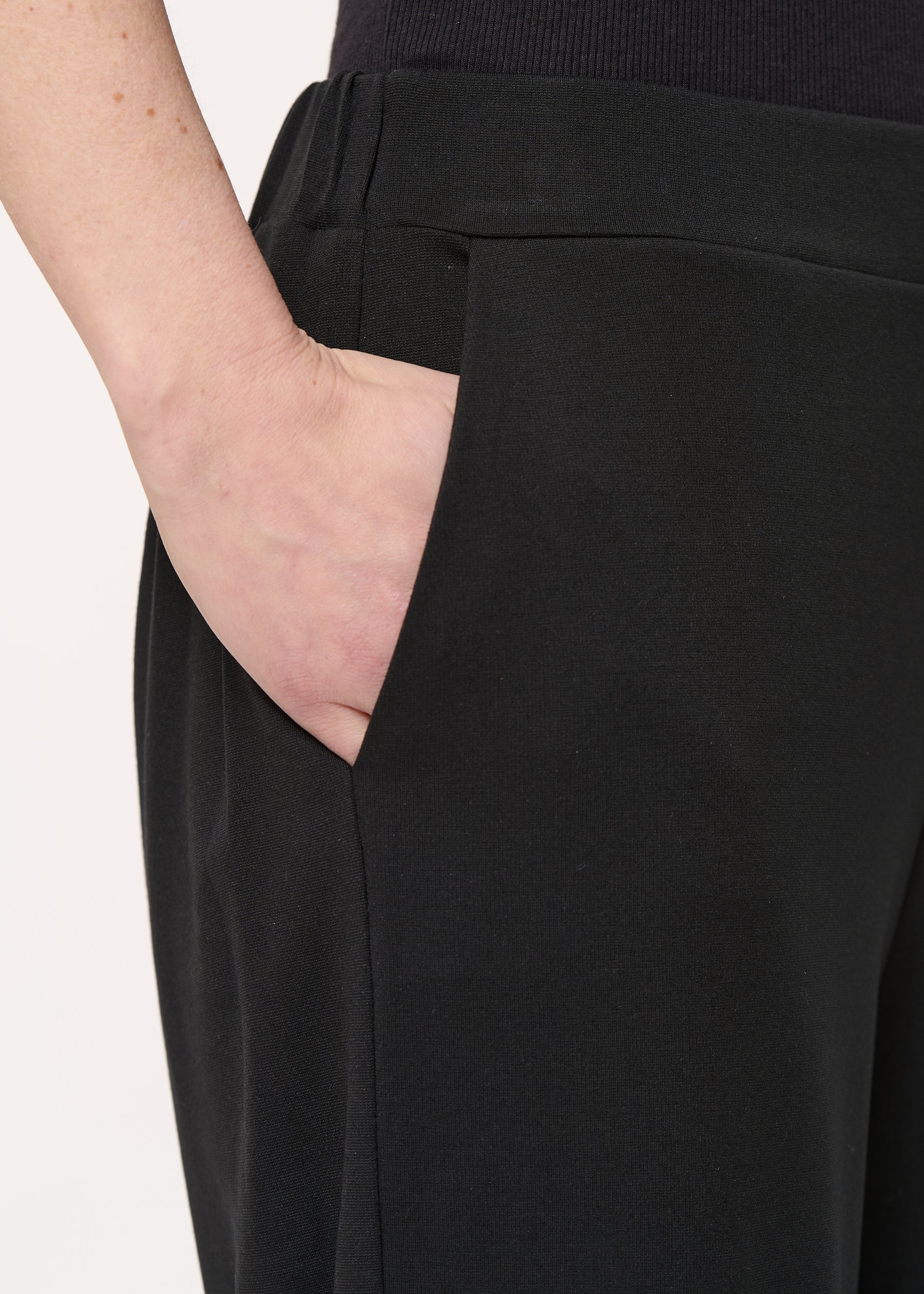Pantalon noir 7/8ème taille haute en jersey stretch - NOIR#couleur_NOIR