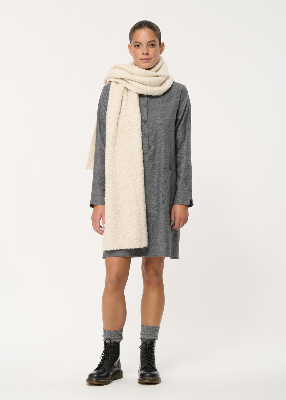 Écharpe blanche en maille épaisse - OFF WHITE#couleur_OFF WHITE