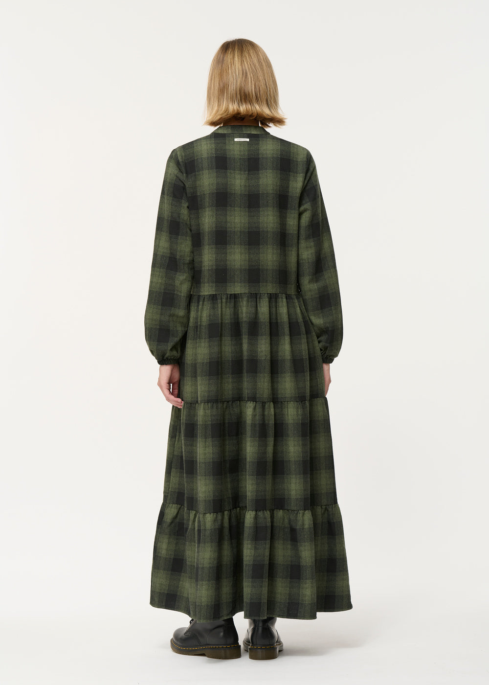 Robe longue à étages verte imprimé carreaux