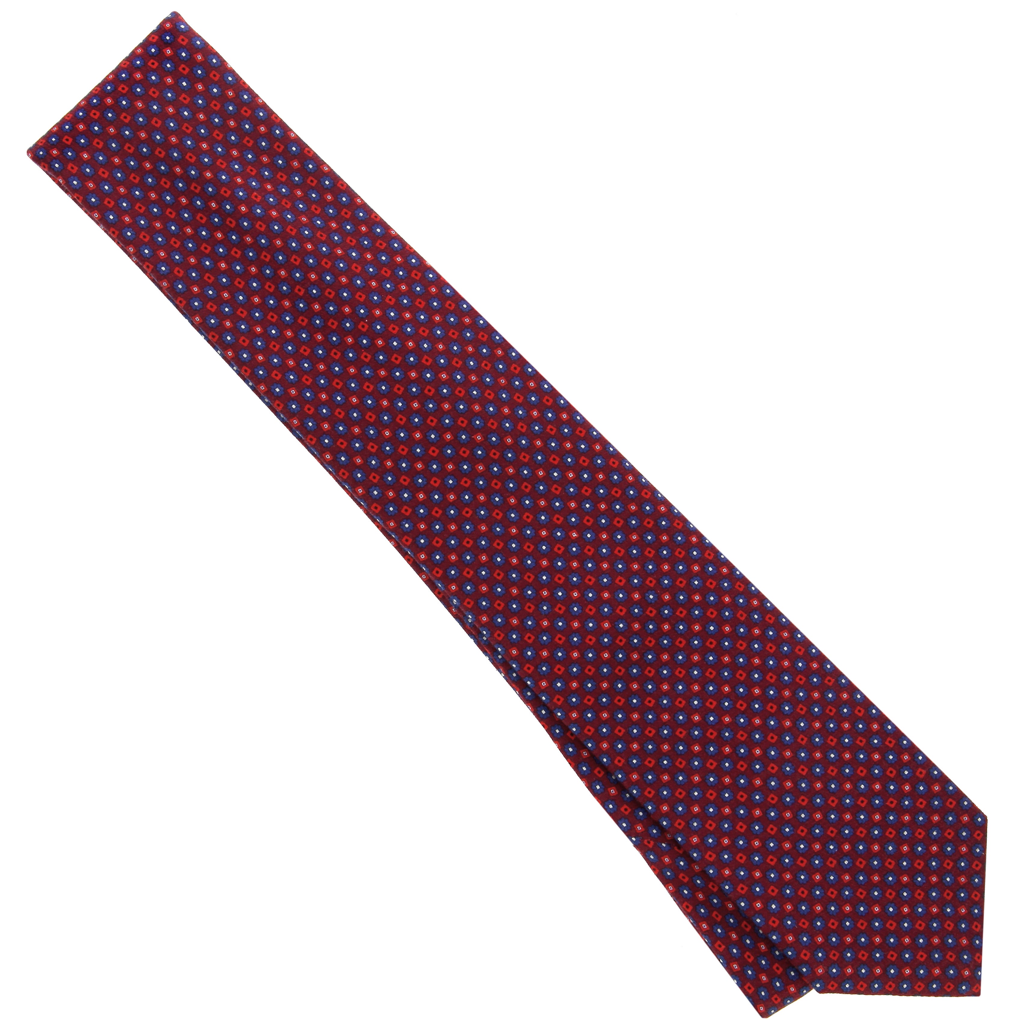 Silk tie with fancy burgundy print