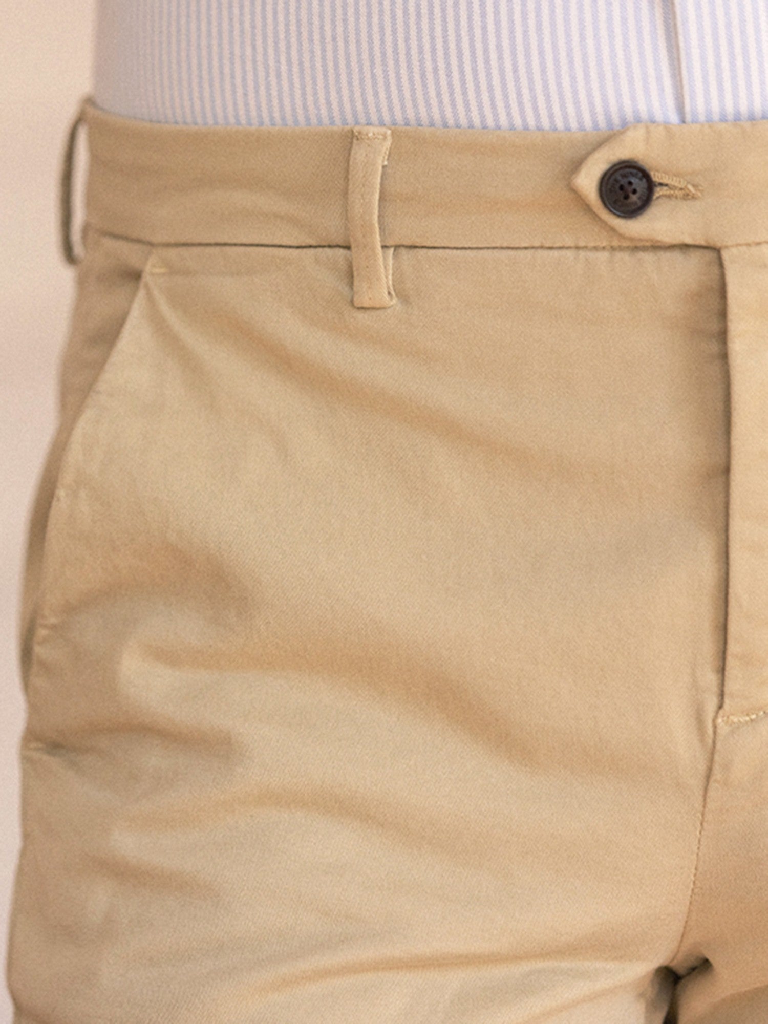 Pantalon chino beige