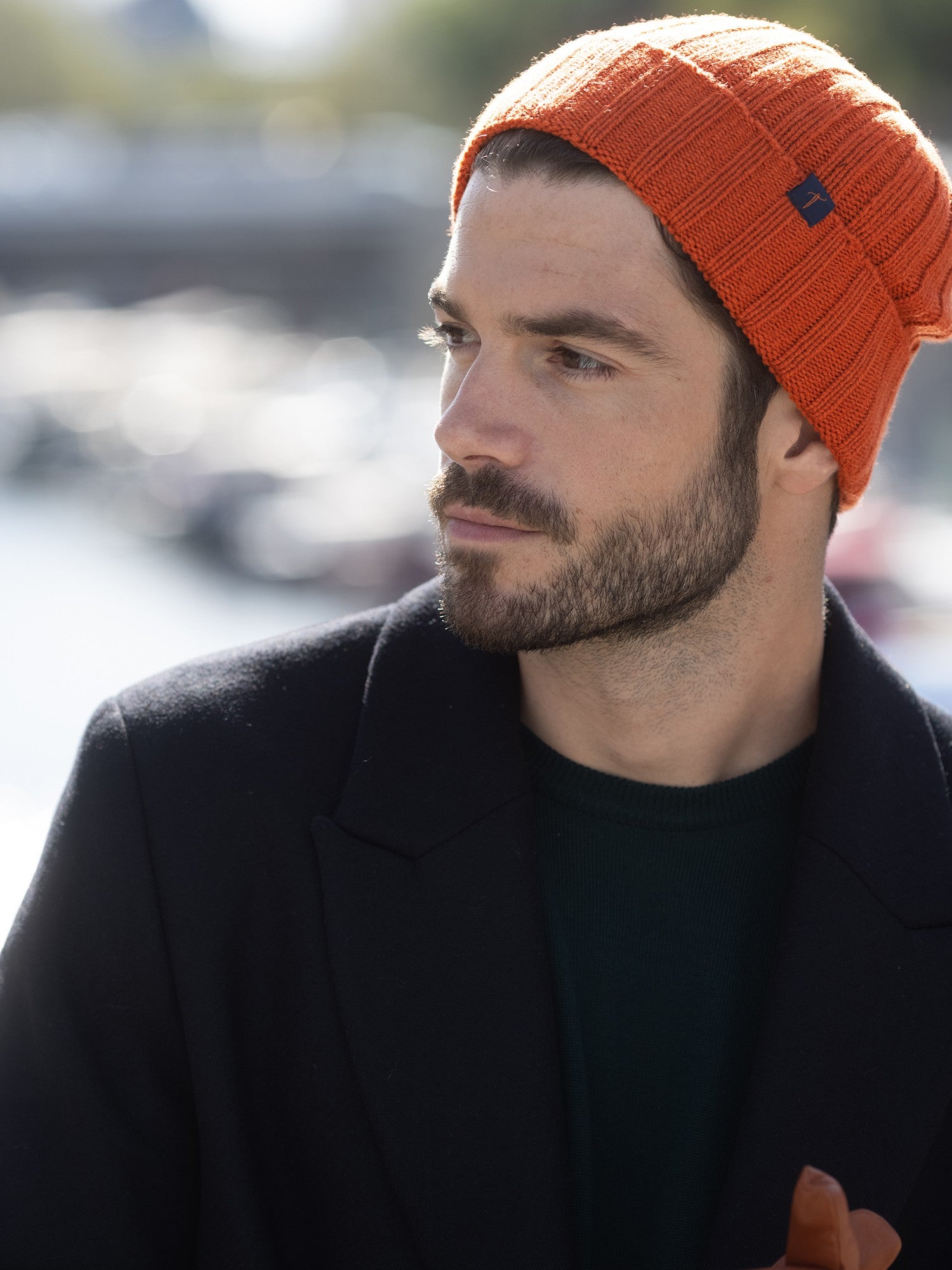 Cappello in lana merino e cashmere ruggine