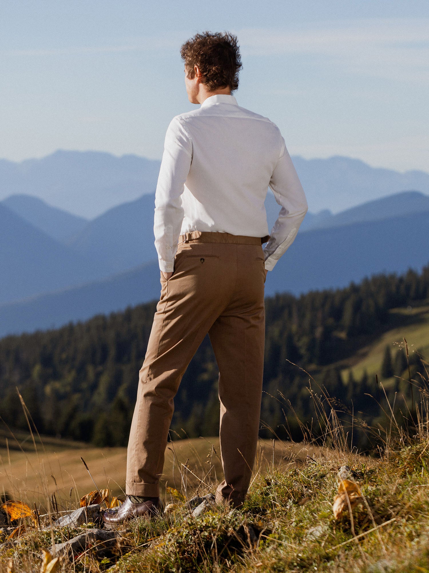 Pantalon à pinces havane taille haute