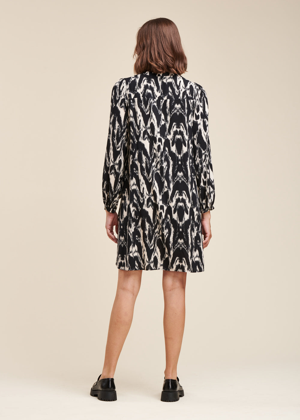 Robe courte à imprimé tachiste en viscose Ecovero