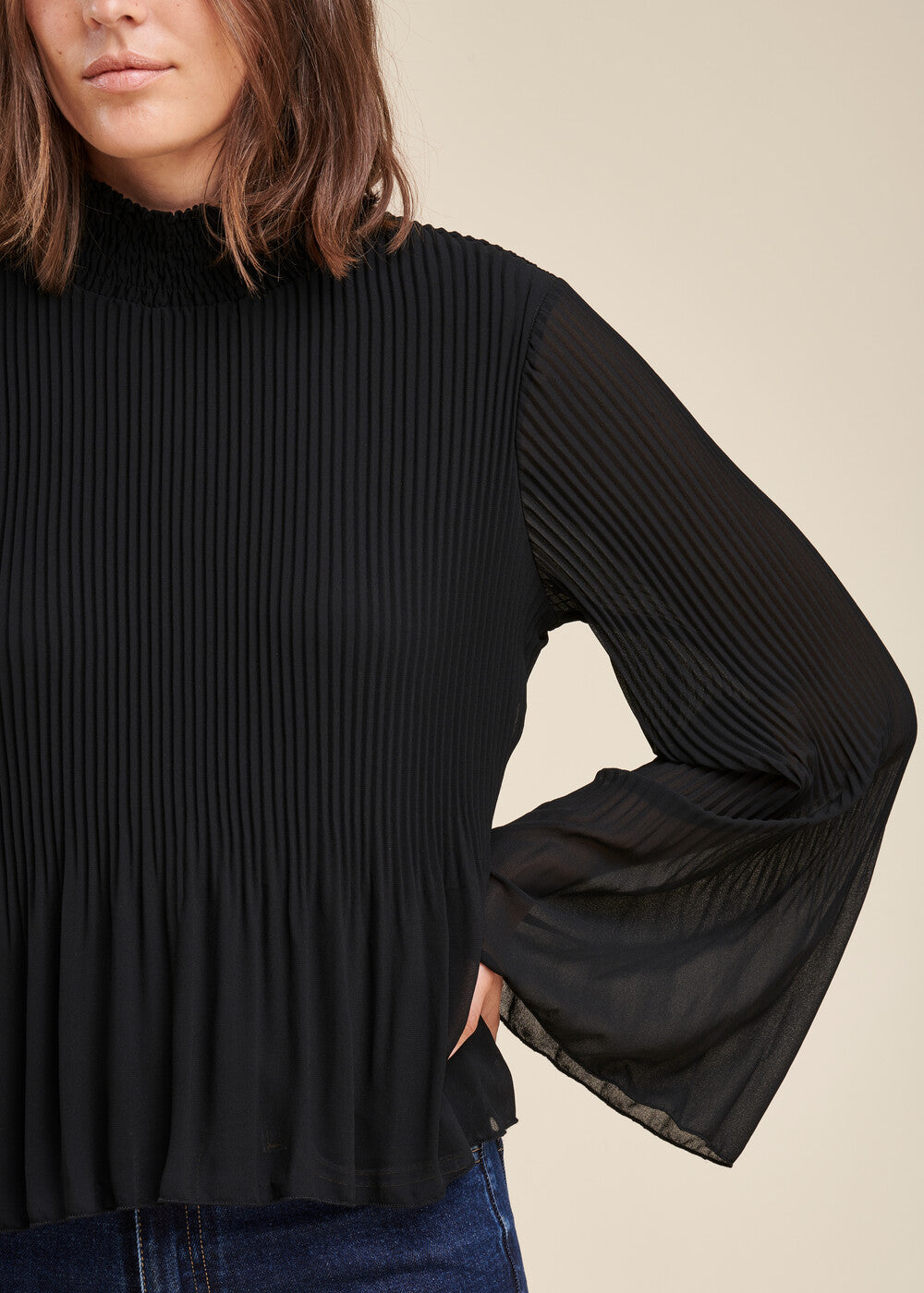 Top en voile de polyester plissé