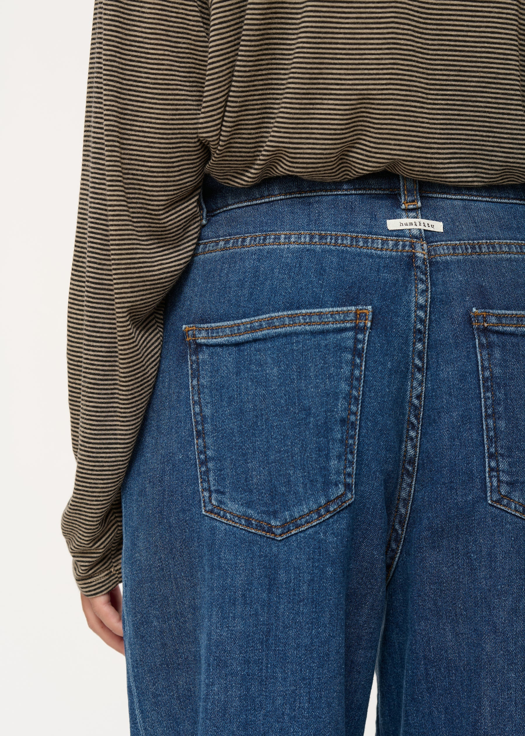 Jean mom bleu medium en coton biologique  - MEDIUM#couleur_MEDIUM