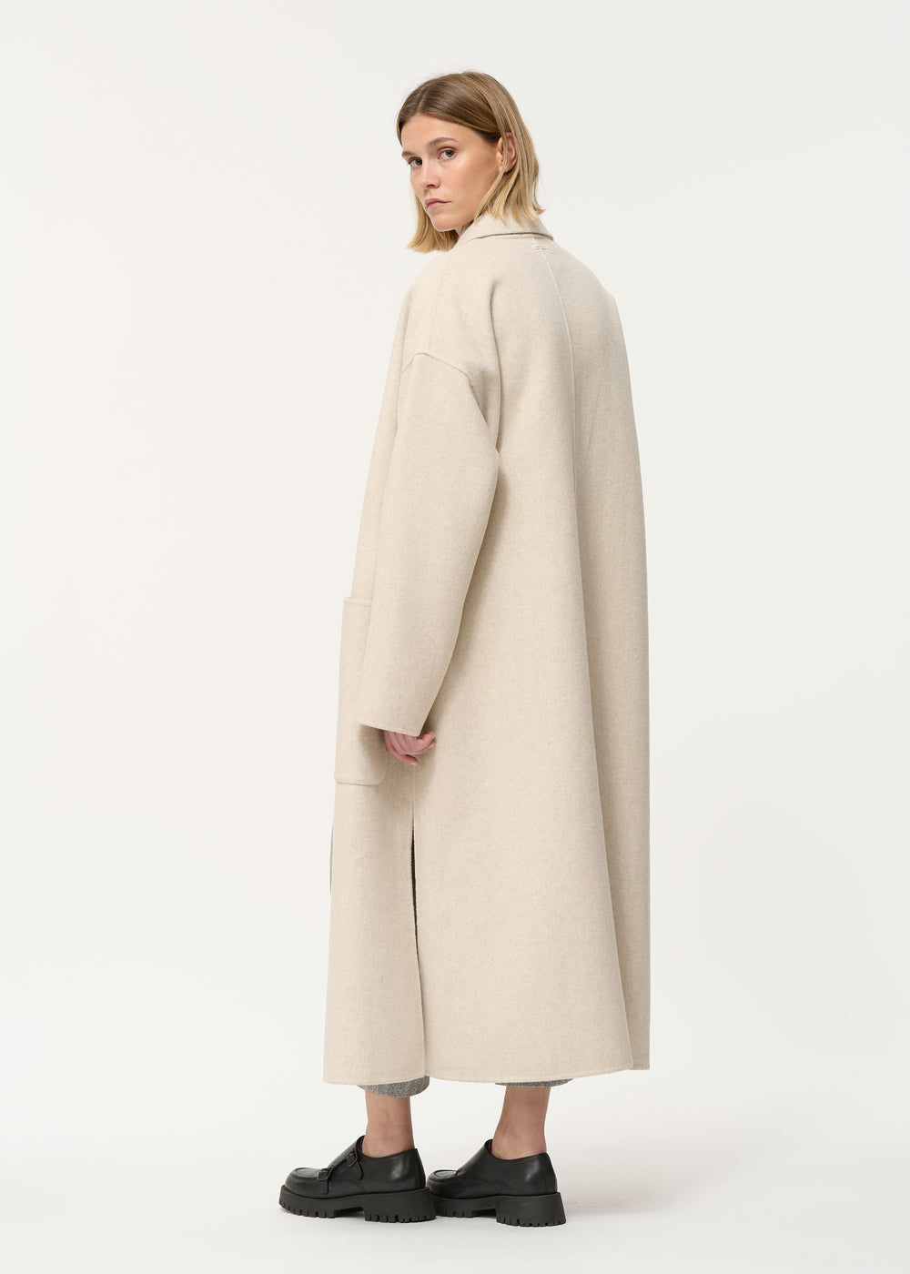 Manteau beige long ample et col tailleur  - OFF WHITE#couleur_OFF WHITE