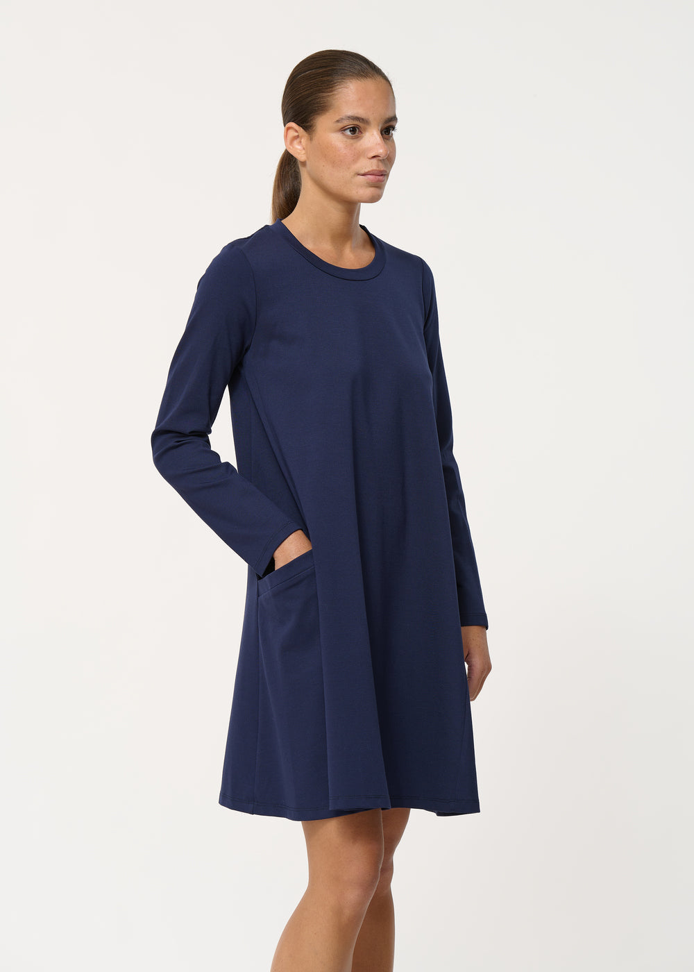 Robe courte trapèze bleu marine à encolure ronde - MARINE#couleur_MARINE