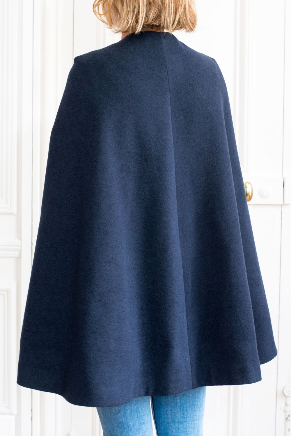 The Montmartre cape, to wear before, during and after pregnancy!