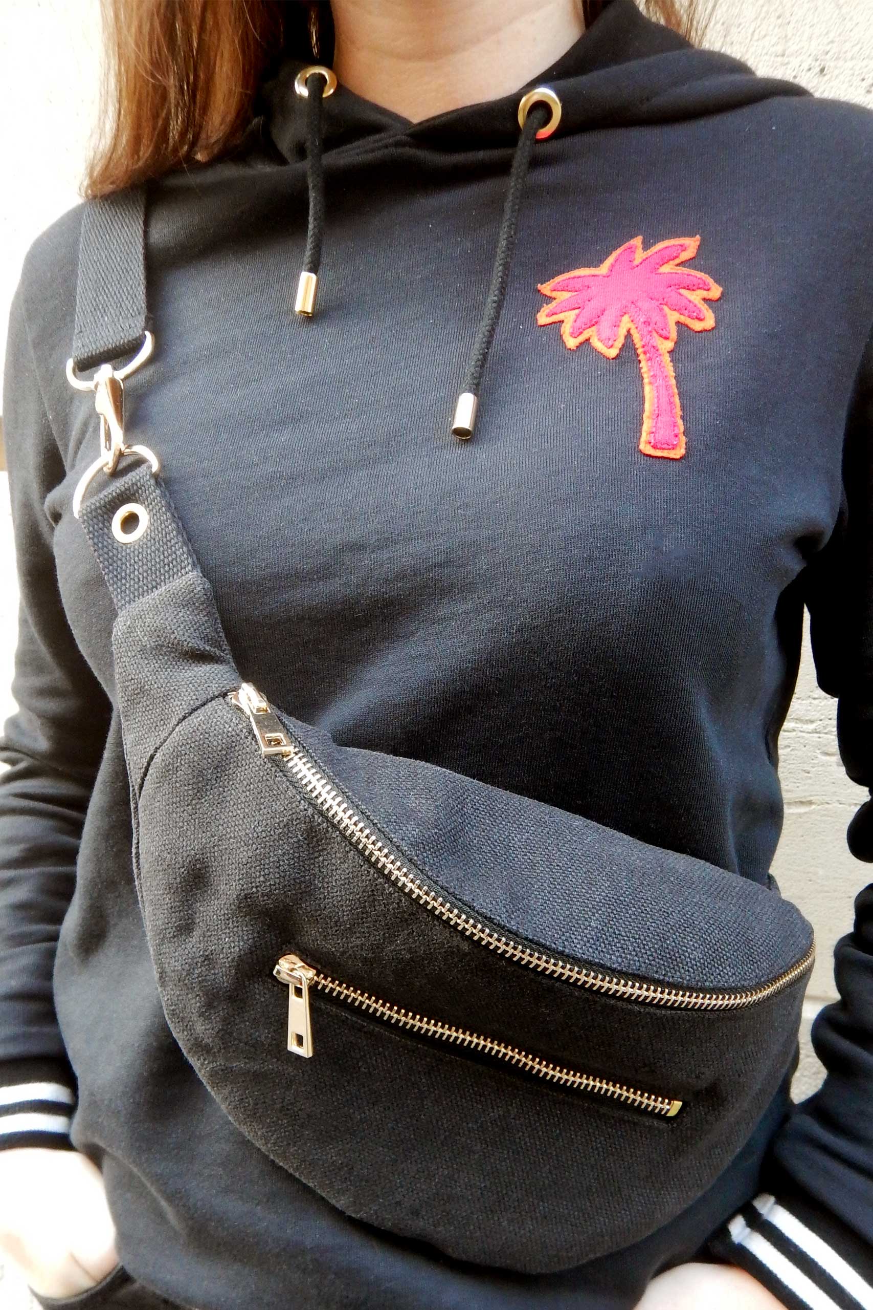 Black Banana Bag