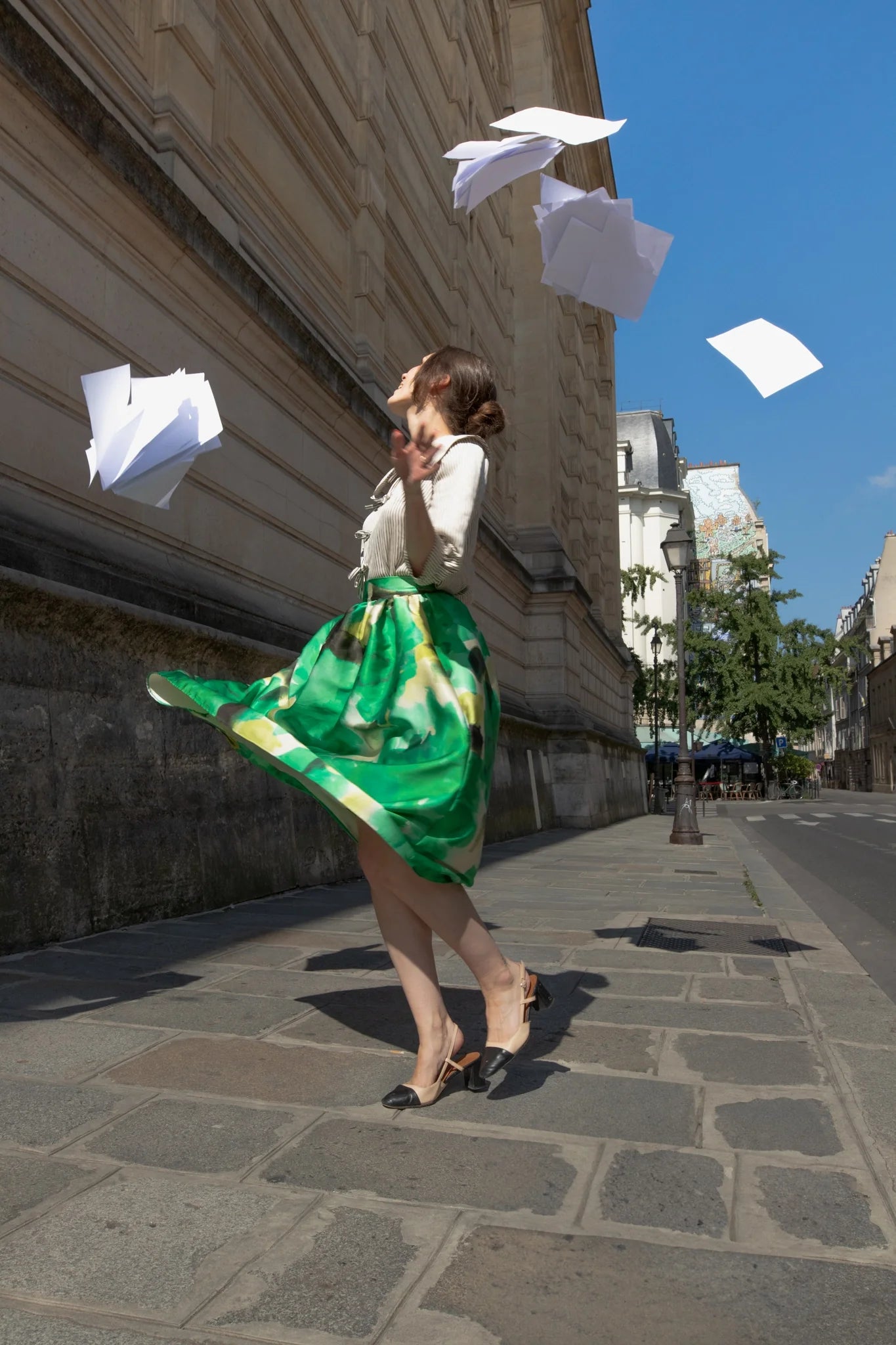 Ensemble : La Blouse rayée et La Jupe Mi Longue à fleurs